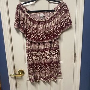 Oso Stylish Maroon and White Women's Top